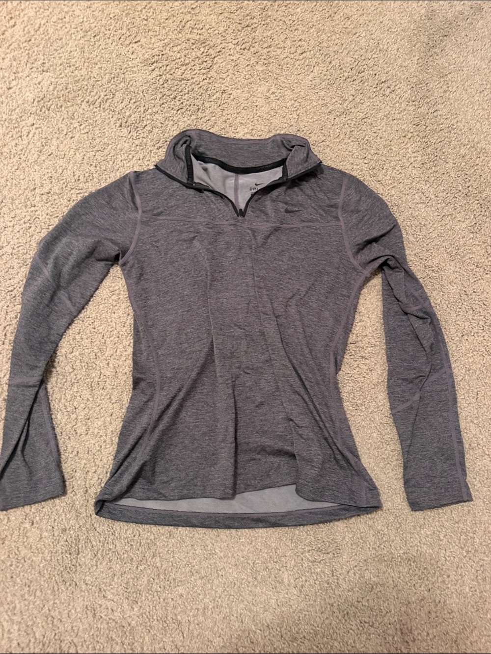 Nike Women's Heather Gray Long-Sleeve Quarter-Zip Pullover